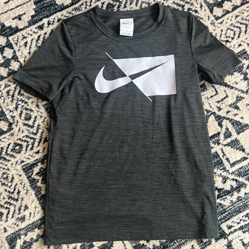 Boys Nike Dri-Fit T-Shirt NWOT